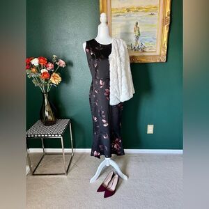 Enfocus women's black cocktail sleeveless dress w/ maroon flower print NWT, US6